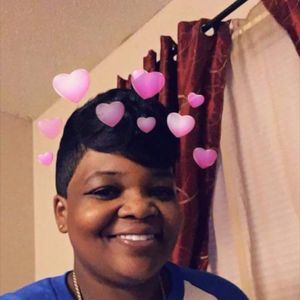 Meet your Posher, Crystal